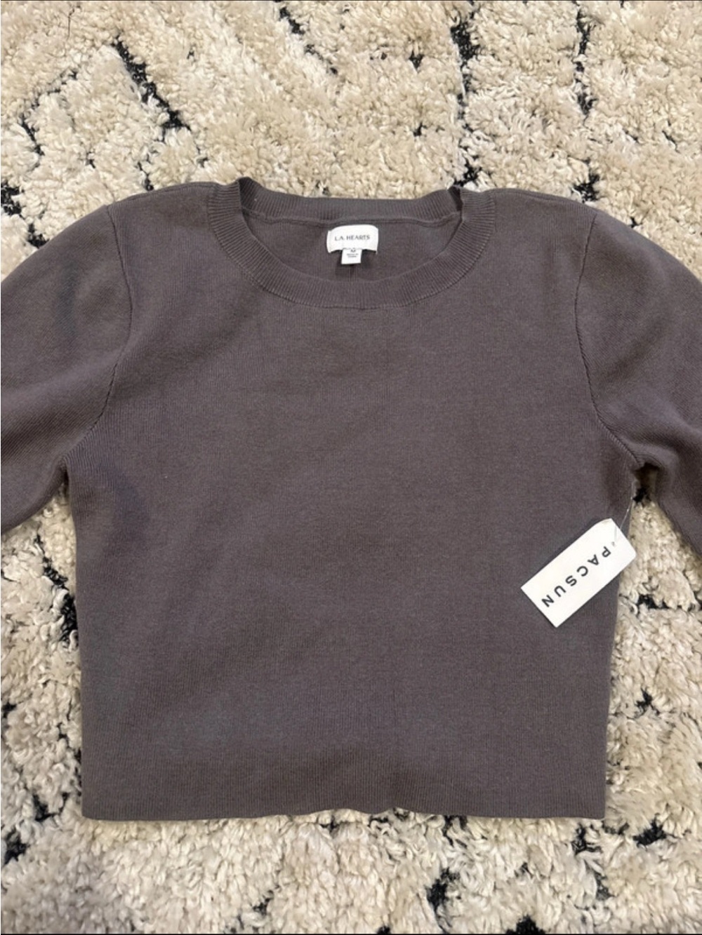 La Hearts Scoopneck Crew in Charcoal
